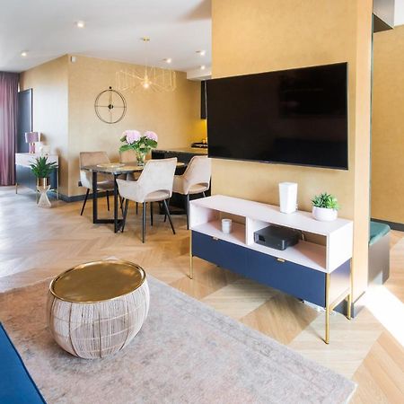 Ferienwohnung Luksusowy Penthouse Z Jacuzzi I Widokiem Na Morze Gdynia Exterior foto